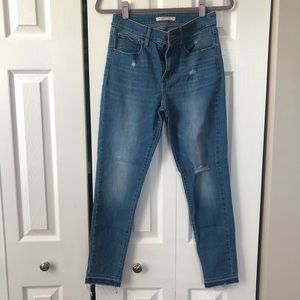 Levi’s 721 High Rise Skinny Jeans Size 28 Waist